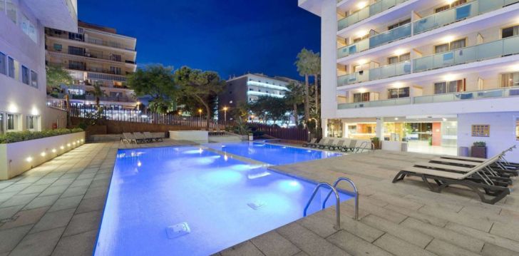 Ökonoomne puhkus ranna lähedal Hispaanias, 3* hotellis 4R SALOU PARK RESORT! 4