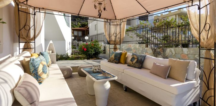 Traditsiooniline puhkus 3* AGLAIA APARTMENTS Kreekas! 7