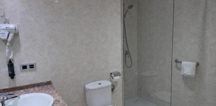Reis Benidormi, peatu 3* hotellis TANIT! 16