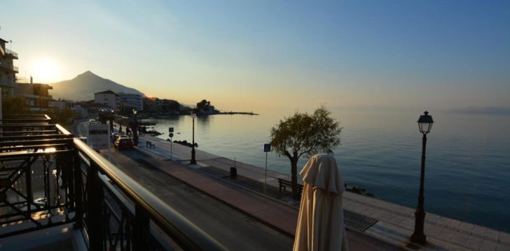 Merevaadetega puhkus Kreekas, 3* hotellis KYANI AKTI HOTEL! 12