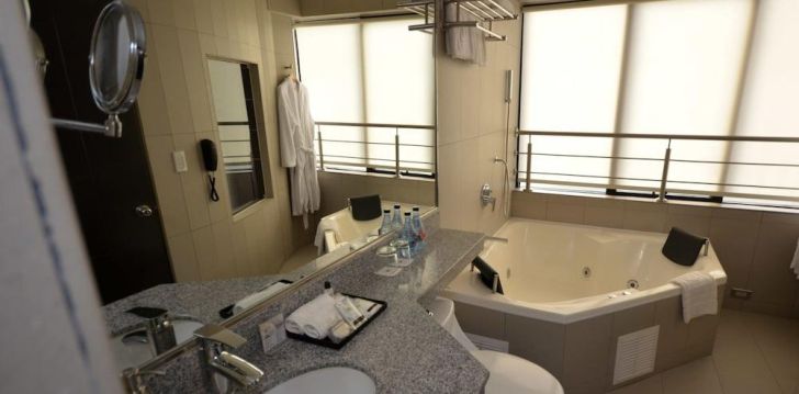Kaunite vaadetega 4* hotell QP HOTELS LIMA, Limas! 24