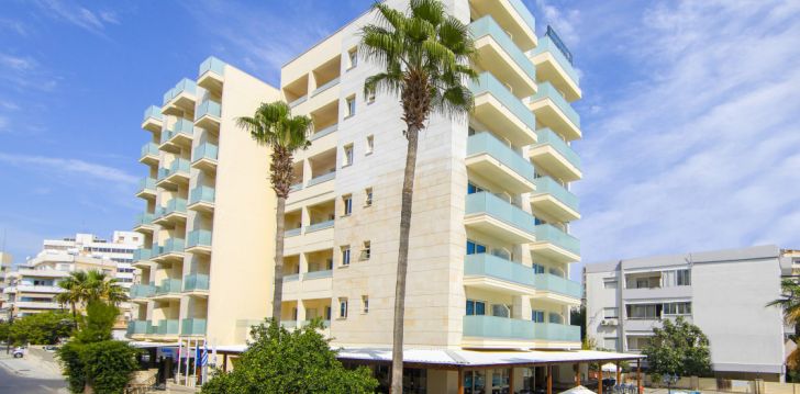 Mugav puhkus Limassolis, 3* hotellis KAPETANIOS LIMASSOL HOTEL! 1