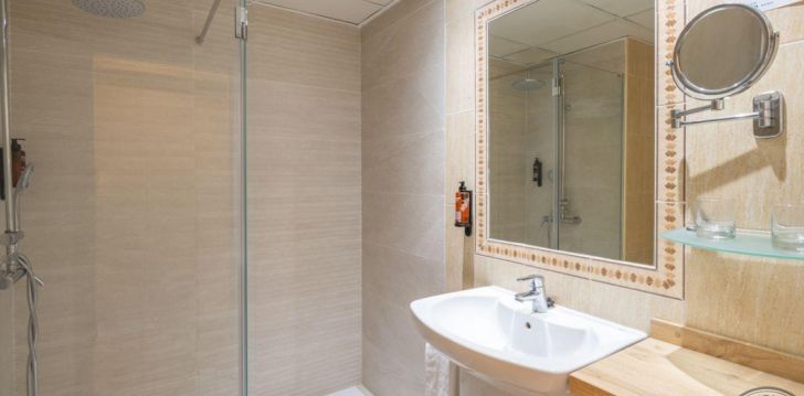 Mõnus puhkus Hispaanias, 4* hotell PARASOL BY DOROBE! 13
