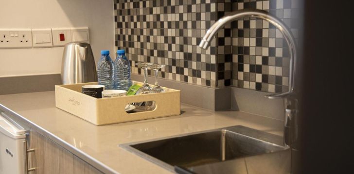 Linnapuhkus Larnacas, 3* hotellis JIMMY'S SUITES! 4