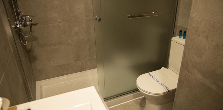 Linnapuhkus Larnacas, 3* hotellis JIMMY'S SUITES! 10