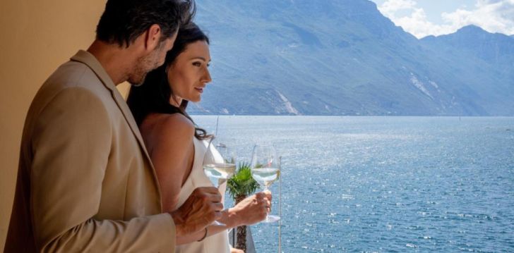 Kaunite vaadetega puhkus Garda järve ääres, 4* HOTEL SOLE! 4