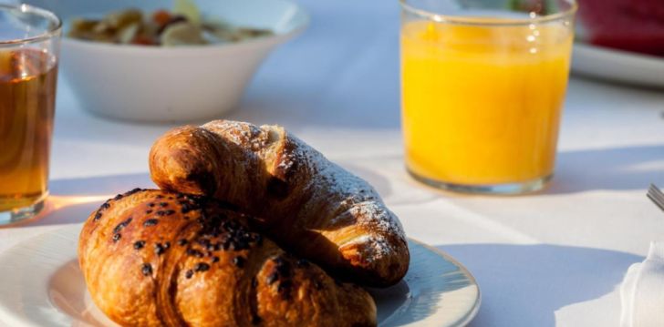 Kaunite vaadetega puhkus Garda järve ääres, 4* HOTEL SOLE! 8