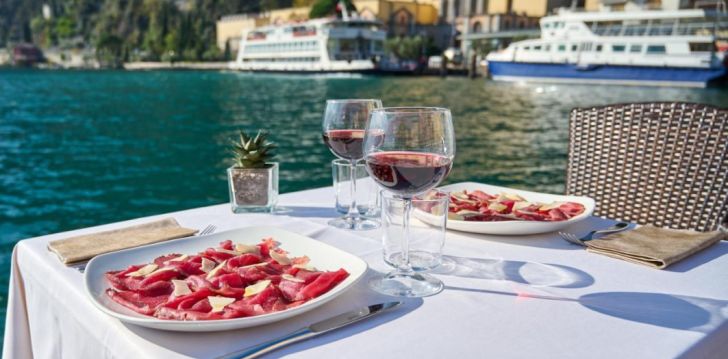 Kaunite vaadetega puhkus Garda järve ääres, 4* HOTEL SOLE! 10