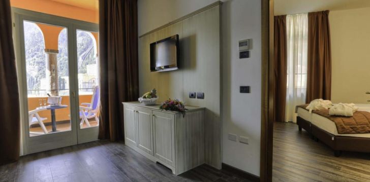 Kaunite vaadetega puhkus Garda järve ääres, 4* HOTEL SOLE! 23
