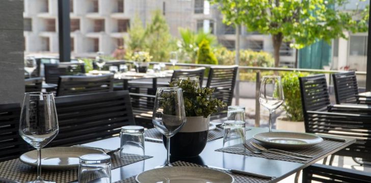 Mugav puhkus Albaanias, 4* hotell HOTEL BLUE SKY! 3