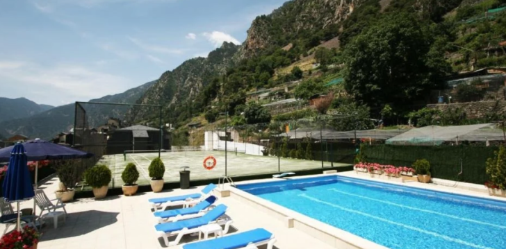 Puhkus mägede keskel, 3* hotellis HOTEL PYRÉNÉES! 18