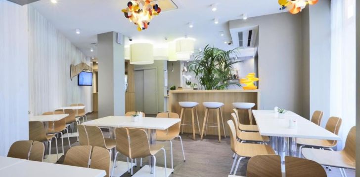 Avasta kaunist Pariisi 3* hotellis HOTEL KYRIAD PARIS 18 - PORTE DE CLIGNANCOURT - MONTMARTRE! 1