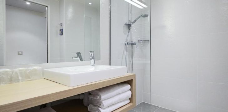 Avasta kaunist Pariisi 3* hotellis HOTEL KYRIAD PARIS 18 - PORTE DE CLIGNANCOURT - MONTMARTRE! 6