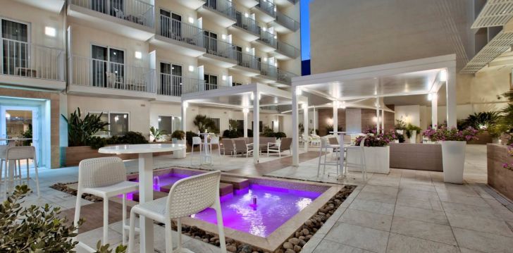 Puhkus promenaadi lähedal Hotel Santana 4* hotellis Maltal! 2