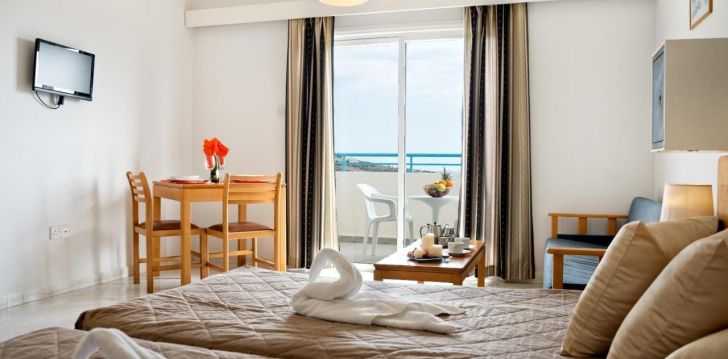 Panoraam vaatega puhkus Sunny Hill Hotel Apartments 3* korter-hotellis Küprosel! 6