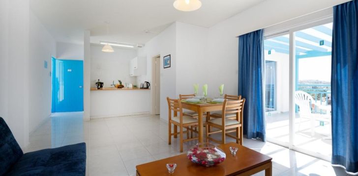 Panoraam vaatega puhkus Sunny Hill Hotel Apartments 3* korter-hotellis Küprosel! 4