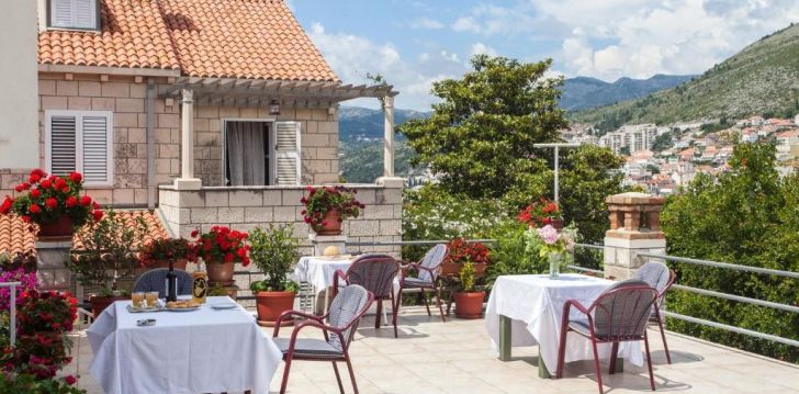Vanalinna lähedane puhkus 3* GUEST HOUSE RAGUZ hotellis Horvaatias! 1