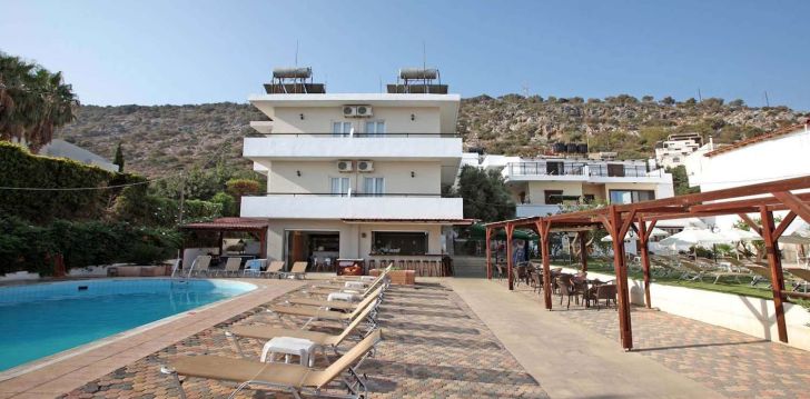 Puhkus basseinialaga Iraklis Apartments 3* hotellis Kreekas! 5