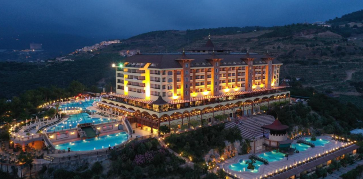 Suurepärane puhkus Utopia World De Luxe Hotel 5* hotellis Türgis! 2