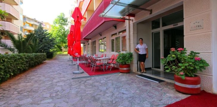 Mugavusi täis puhkus Podostrog 3* hotellis Montenegros! 23