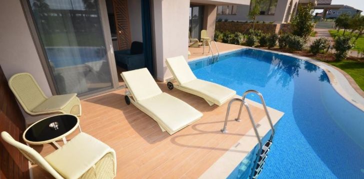 Lõõgastavaid hetki täis puhkus 5* ALMYROS BEACH hotellis Korful! 28