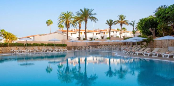 Rõõmsameelne puhkus Ole Tropical Tenerife 3* hotellis Tenerifel! 1