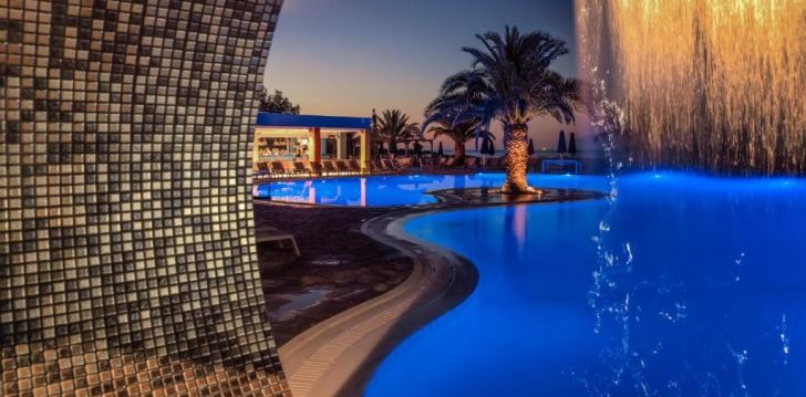 Uuenduslik hotellis puhkus Mareblue Beach Resort 4* Kreekas! 27