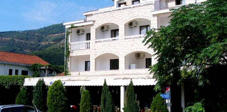 Rahulik ja vaikne puhkus Grbalj 3* hotellis Montenegros Budvas 1