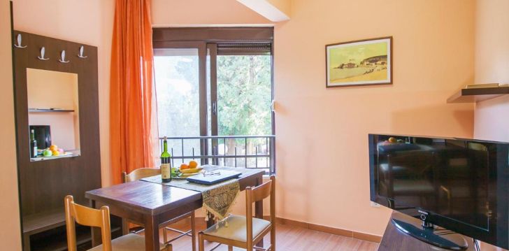 Kaasaaegne ja hubane puhkus Apartments Azur 4* hotellis Montenegros! 4