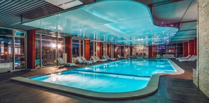Kvaliteetne puhkus 4* hotellis CARINE HOTEL DELFIN, Montenegros! 4