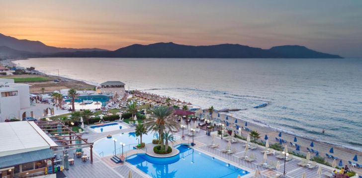 HYDRAMIS PALACE BEACH RESORT