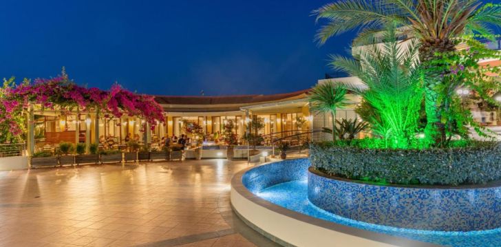 HYDRAMIS PALACE BEACH RESORT