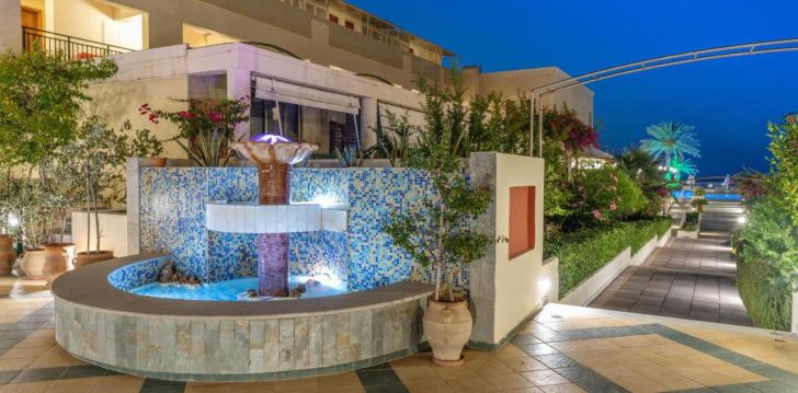 HYDRAMIS PALACE BEACH RESORT