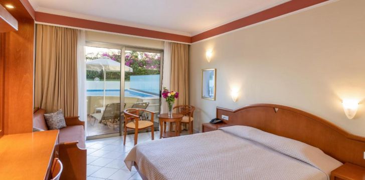 HYDRAMIS PALACE BEACH RESORT