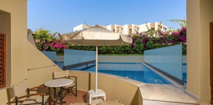 HYDRAMIS PALACE BEACH RESORT
