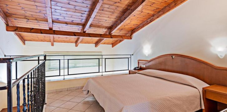 HYDRAMIS PALACE BEACH RESORT