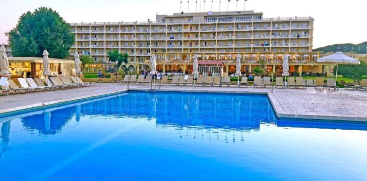 Tore puhkus 3* MESSONGHI BEACH hotellis Korful! 1