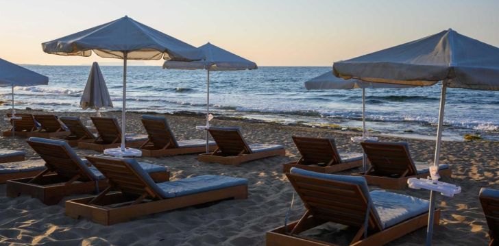 MALIA BAY BEACH HOTEL & BUNGALOWS