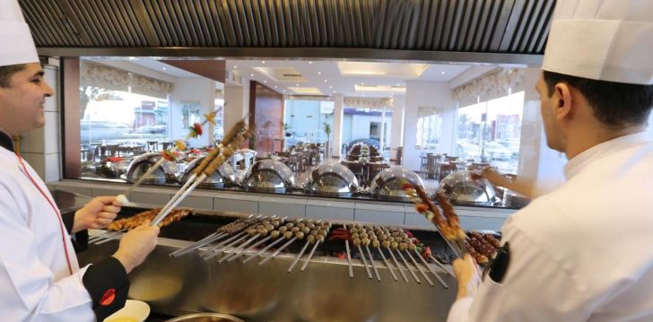 Reis Araabia Ühendemiraatidesse, peatu 4* hotellis RAMADA BEACH HOTEL AJMAN! 9