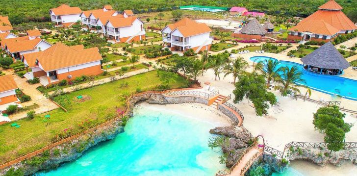 Puhkus ookeani ääres, 3* hotellis AZAO RESORT & SPA! 1