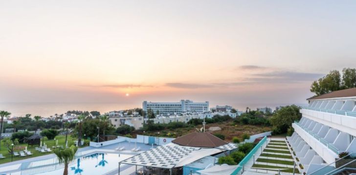 Hubane puhkus Küprosel, 3* hotellis ADELAIS BAY! 16