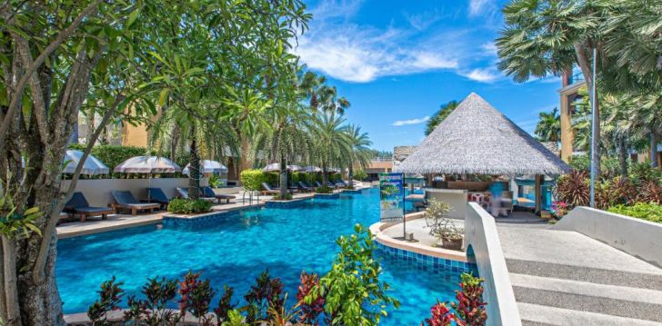 Reisi Taisse, 4* RAWAI PALM BEACH RESORT hotelli Phuketis! 1