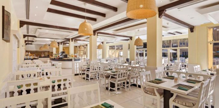 Avasta Araabia Ühendemiraate ja peatu 4* hotellis AL HAMRA VILLAGE! 23