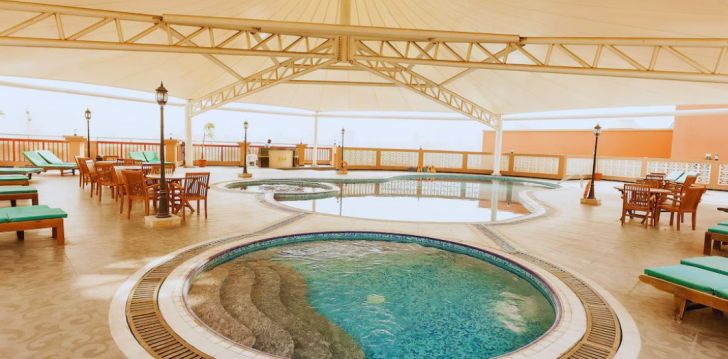 Avasta põnevat Araabia Ühendemiraati ja peatu 4* RED CASTLE HOTEL SHARJAH hotellis! 3