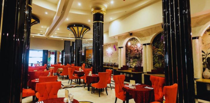 Avasta põnevat Araabia Ühendemiraati ja peatu 4* RED CASTLE HOTEL SHARJAH hotellis! 27