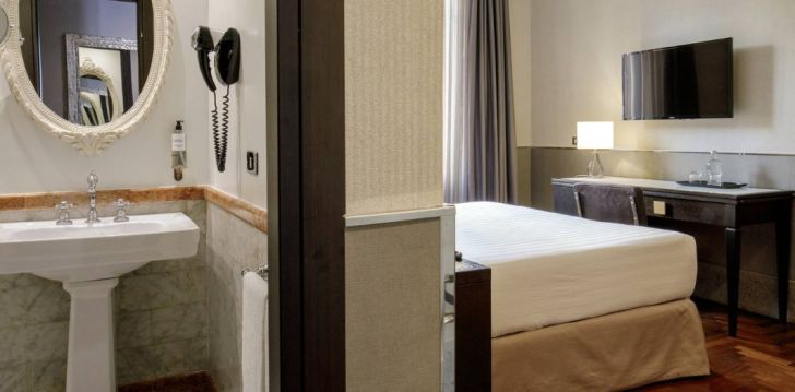 Imeline Rooma ja 4* hotell ROYAL COURT! 13