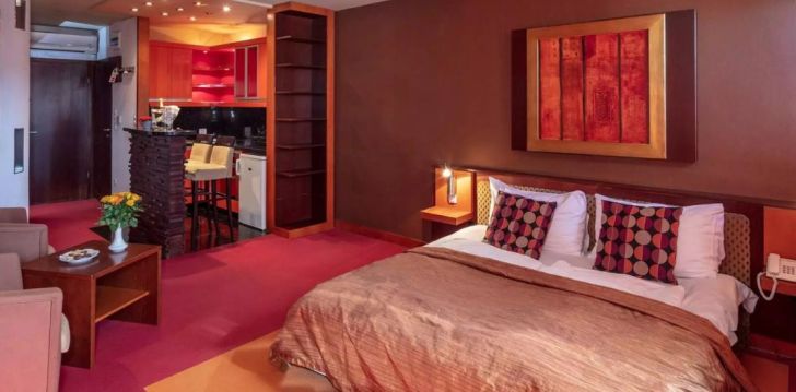 Linnapuhkus Budapestis, 3* hotellis HOTEL CHARLES! 12