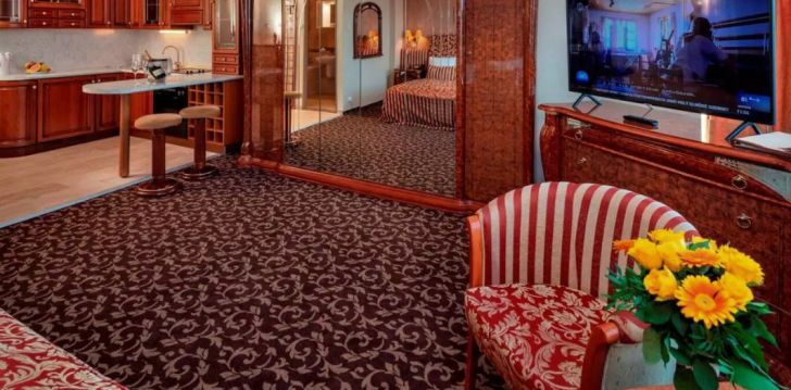 Linnapuhkus Budapestis, 3* hotellis HOTEL CHARLES! 13
