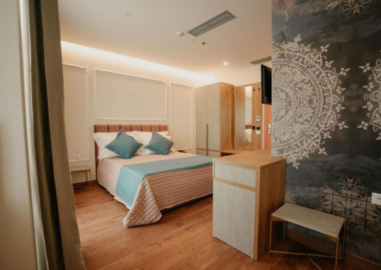 HOTEL MARTINESS 18