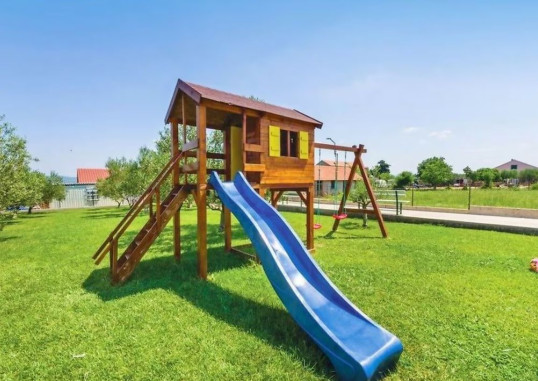 APARTMENTS BOZENA 4